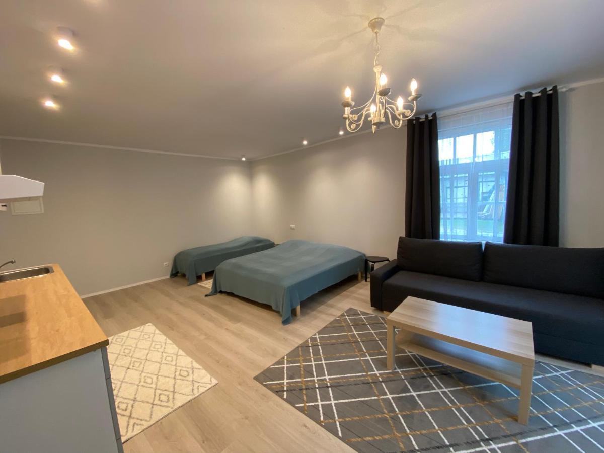 Captain'S House - Kaptenimaja - Apartments Kardla Ngoại thất bức ảnh